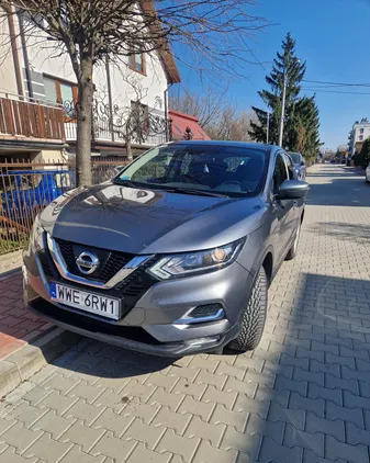 mazowieckie Nissan Qashqai cena 54500 przebieg: 147000, rok produkcji 2017 z Ząbki